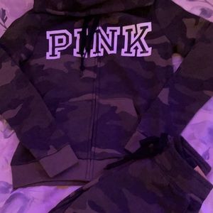 Pink Camo set! brand new never worn!!
